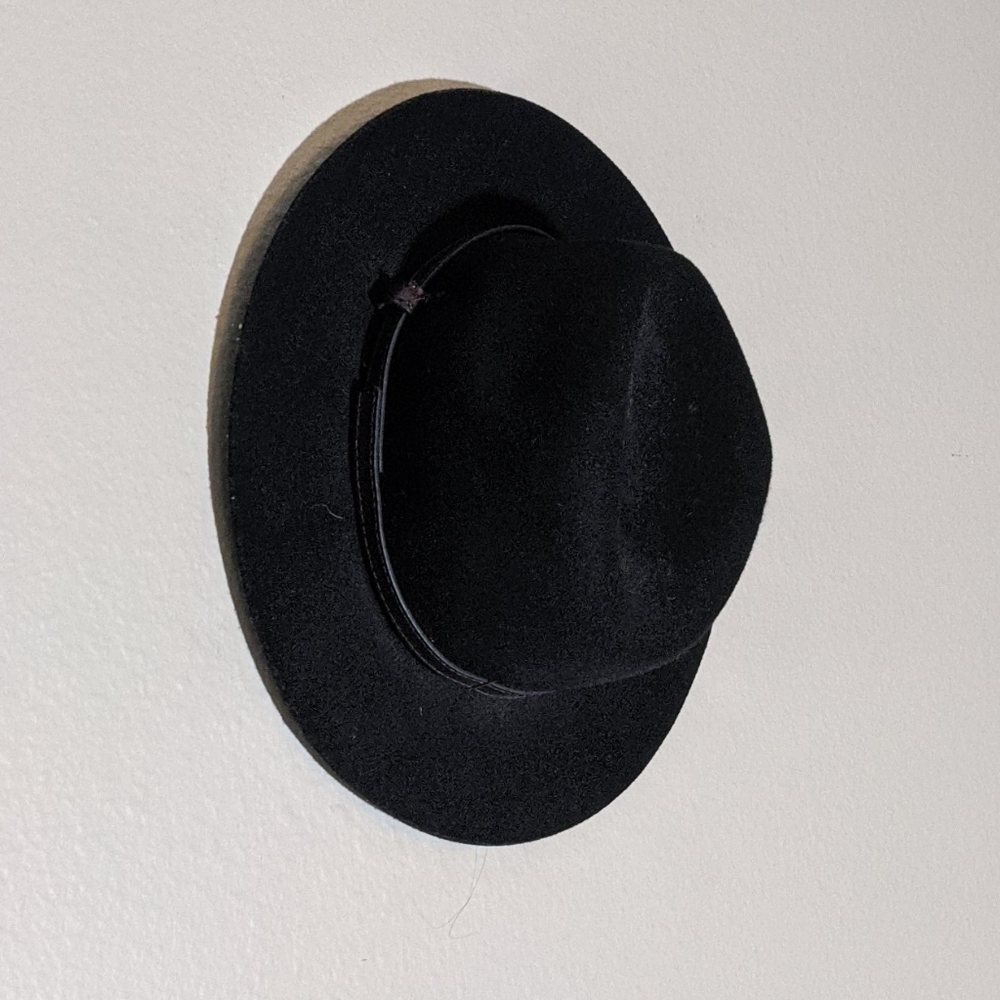 H&M Short Brimmed Black Hat